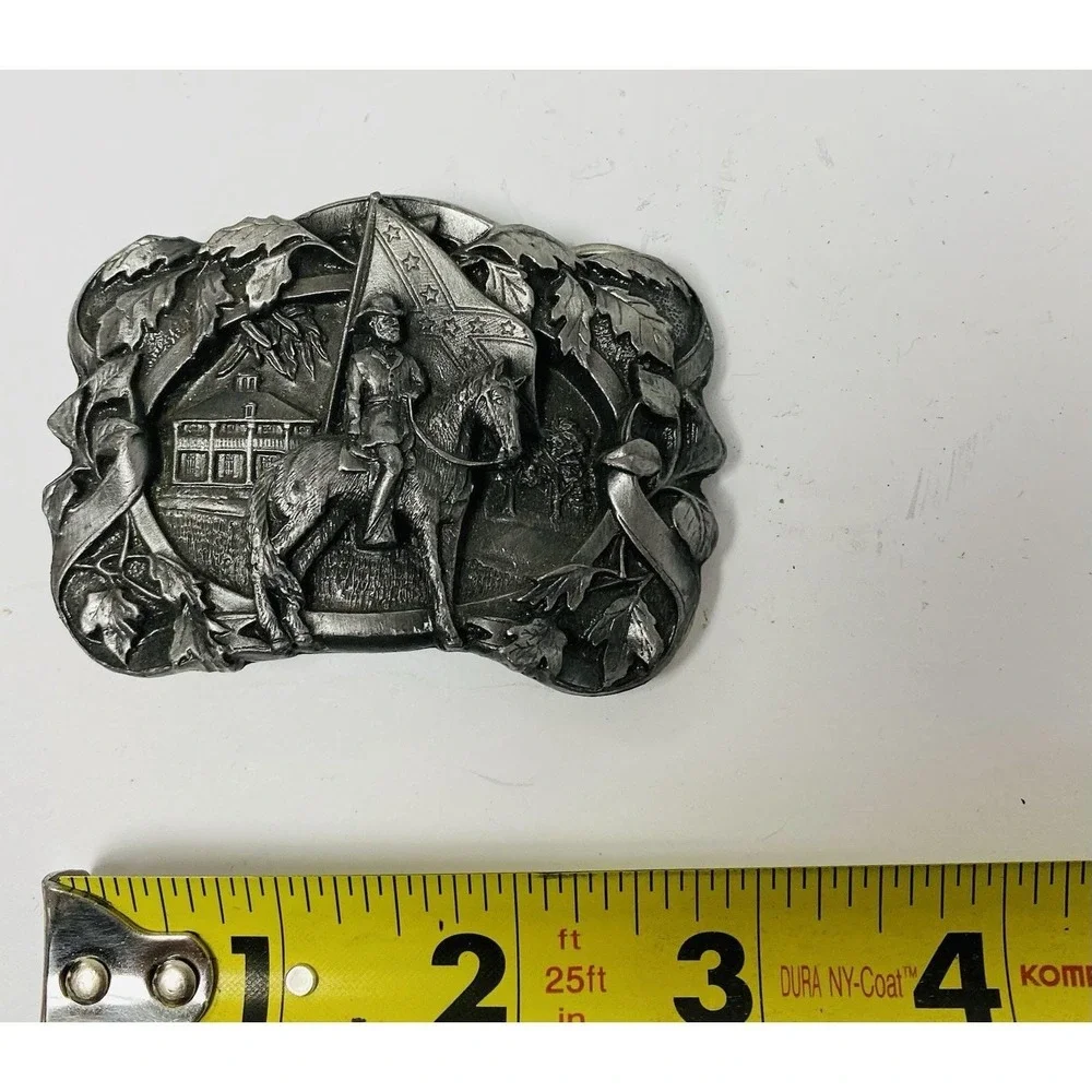 Siskiyou 1986 Patriotic Belt Buckle Man On Horse‎ Made USA Vintage
